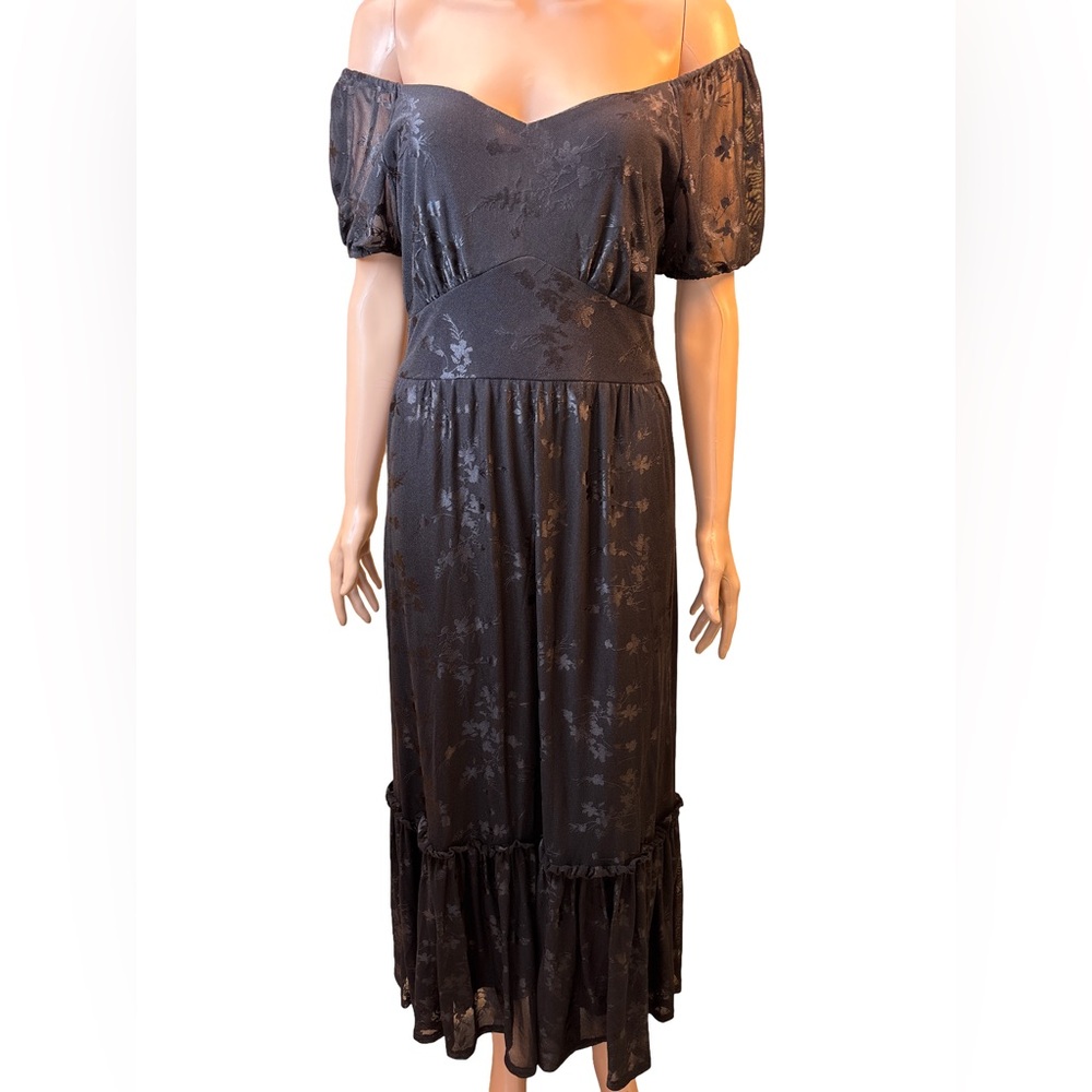Black Floral Cold Shoulder V-Neck Maxi Dress Medium Ember